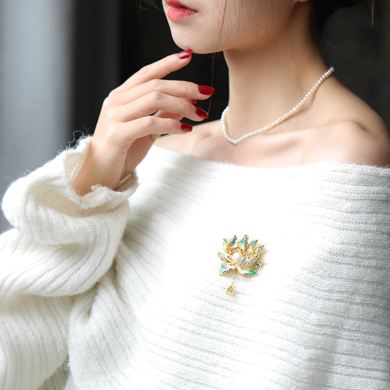 Chinese Style Natural Freshwater Pearl Lotus Brooch