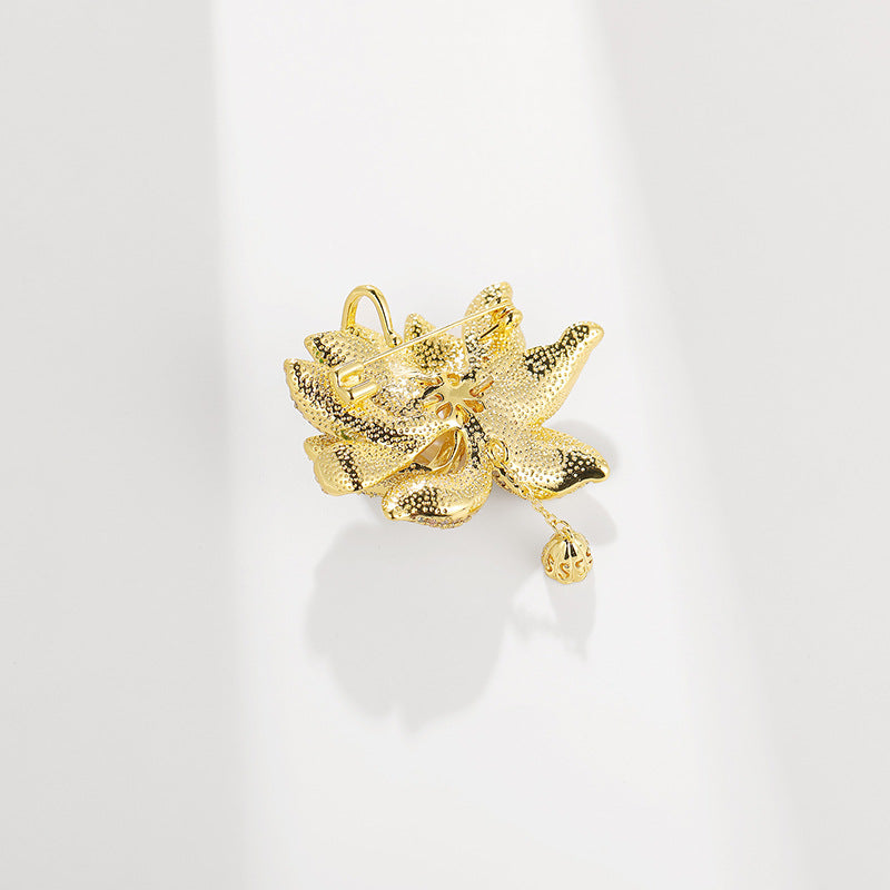 Chinese Style Natural Freshwater Pearl Lotus Brooch