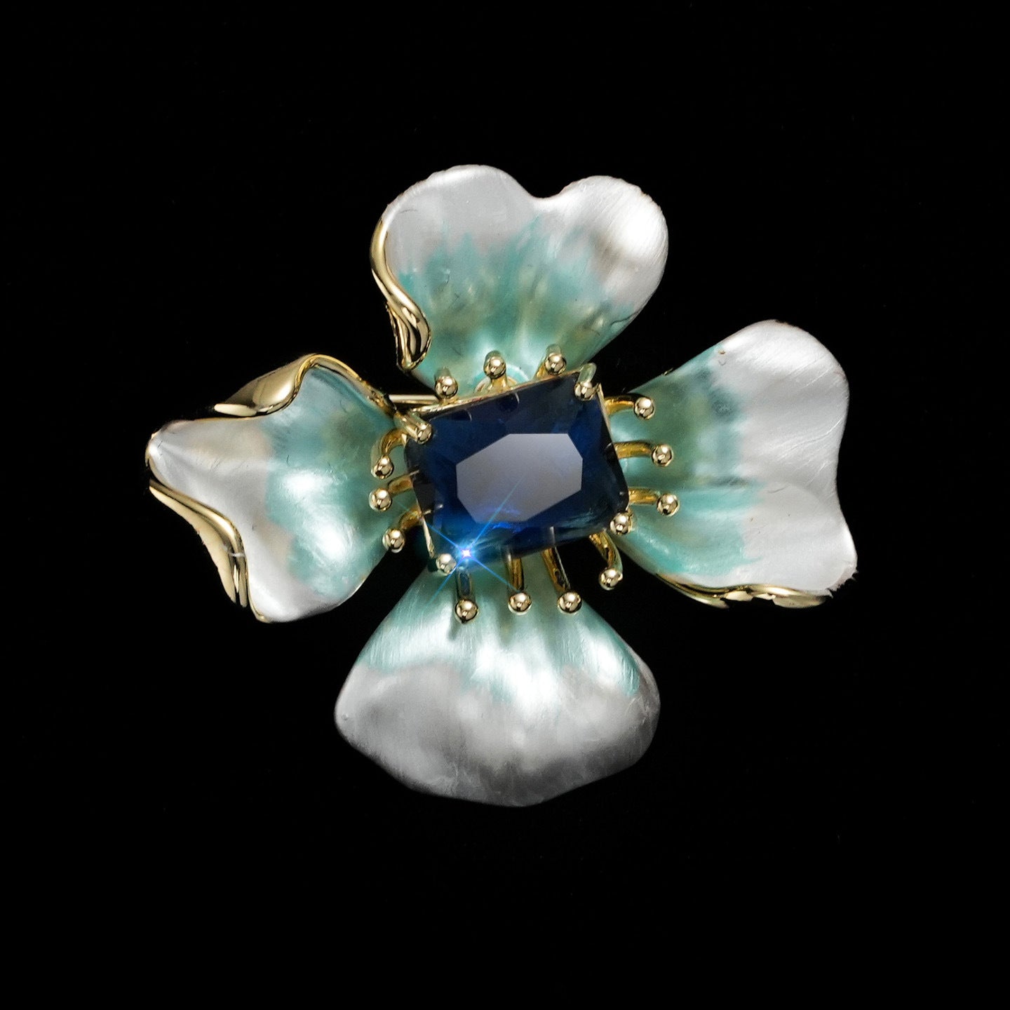 DAPAZA Fashion Enamel Painted Blue Four-leaf Clover Brooch, Temperament Women's Clothing Accessories Corsage