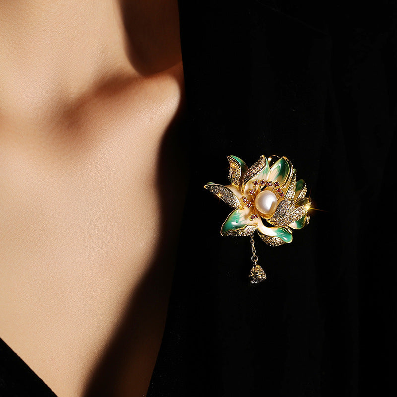 Chinese Style Natural Freshwater Pearl Lotus Brooch