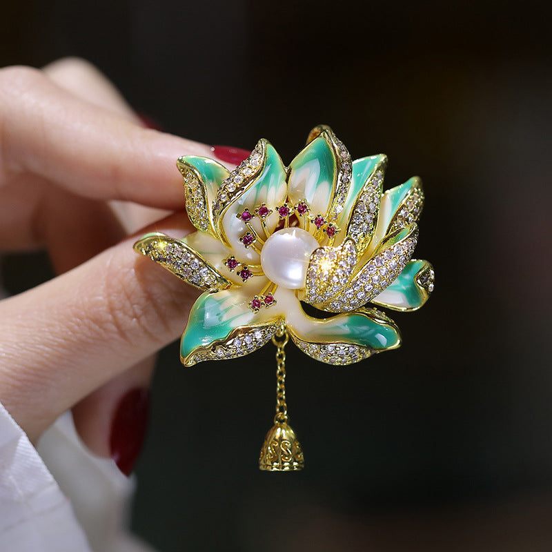 Chinese Style Natural Freshwater Pearl Lotus Brooch