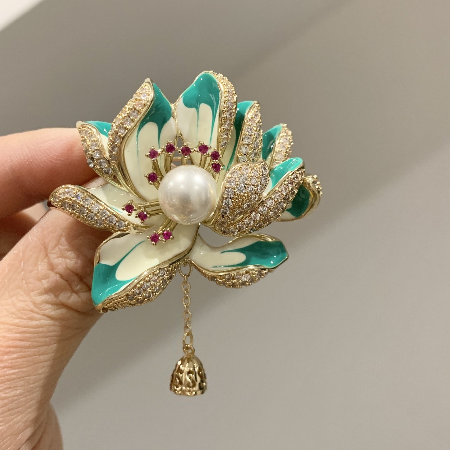 Chinese Style Natural Freshwater Pearl Lotus Brooch