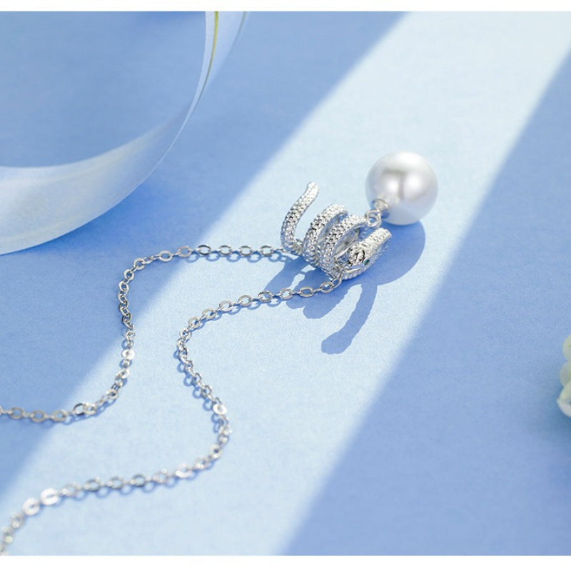 Snake Design Necklace 925 Sterling Silver Niche Design Trend Green Eye Zodiac Australian White Pearl Collarbone Chain
