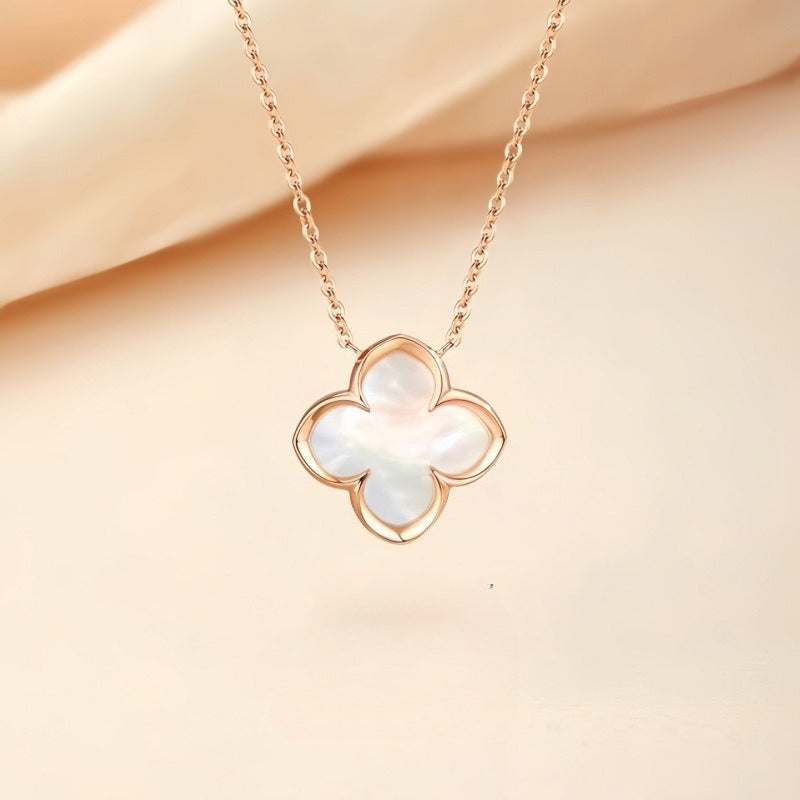 Dapaza s925 Sterling Silver Lucky Clover Necklace