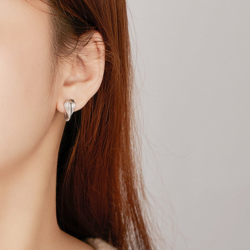 New S925 Sterling Silver Premium Cold Wind Cobra Earrings Spirit Snake Ear Buckle Male and Female Couples Ear Accessories