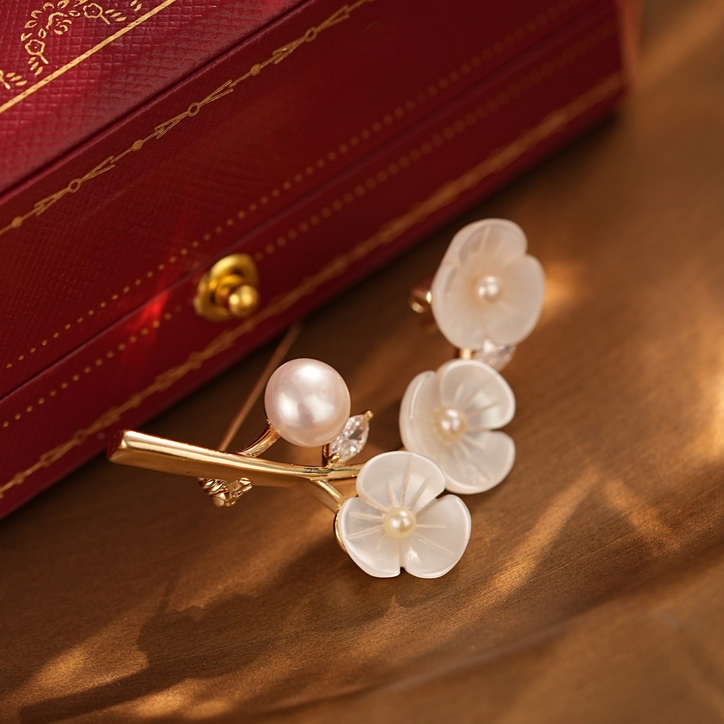 Natural Pearl Flower Brooch