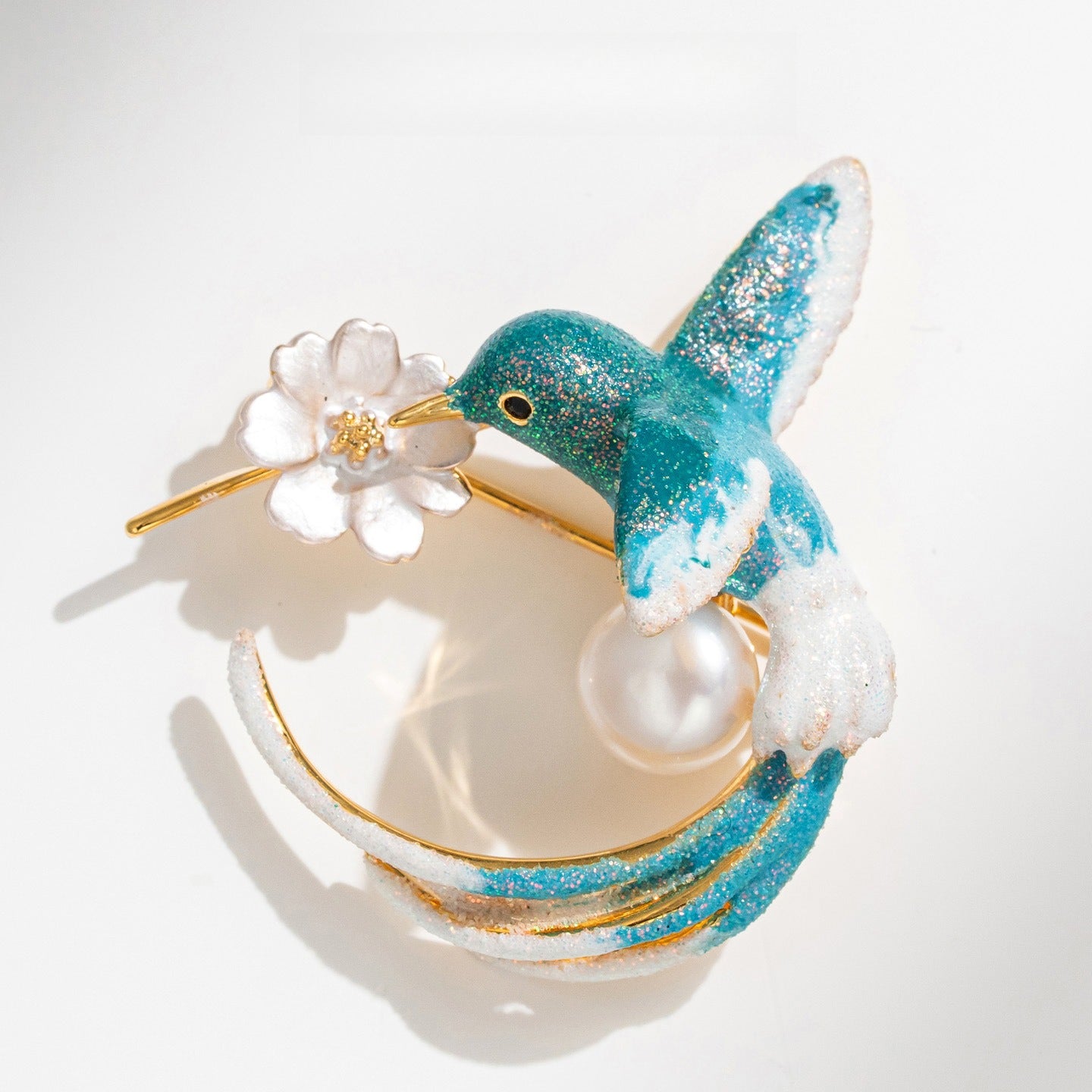 Freshwater Pearl Hummingbird Brooch, Personalized High-end Fashion and Elegant Niche Accessories