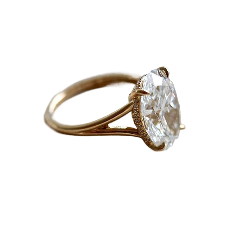 Dapaza Oval Pigeon Egg Diamond Ring