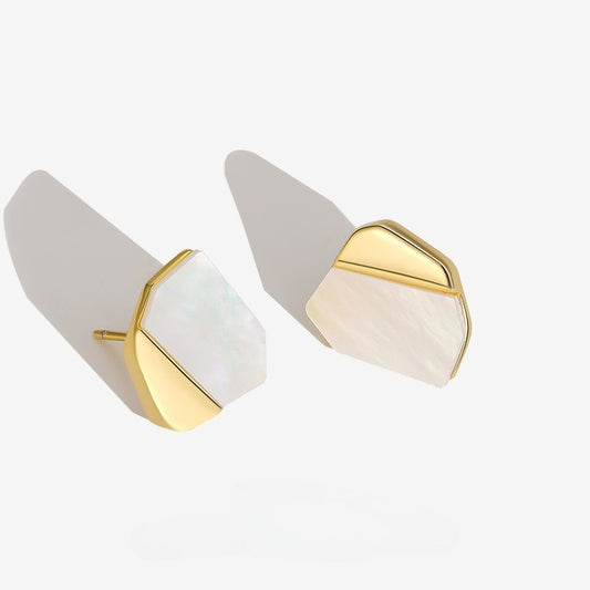Dapaza S925 sterling silver with irregular white mother shell stud earrings