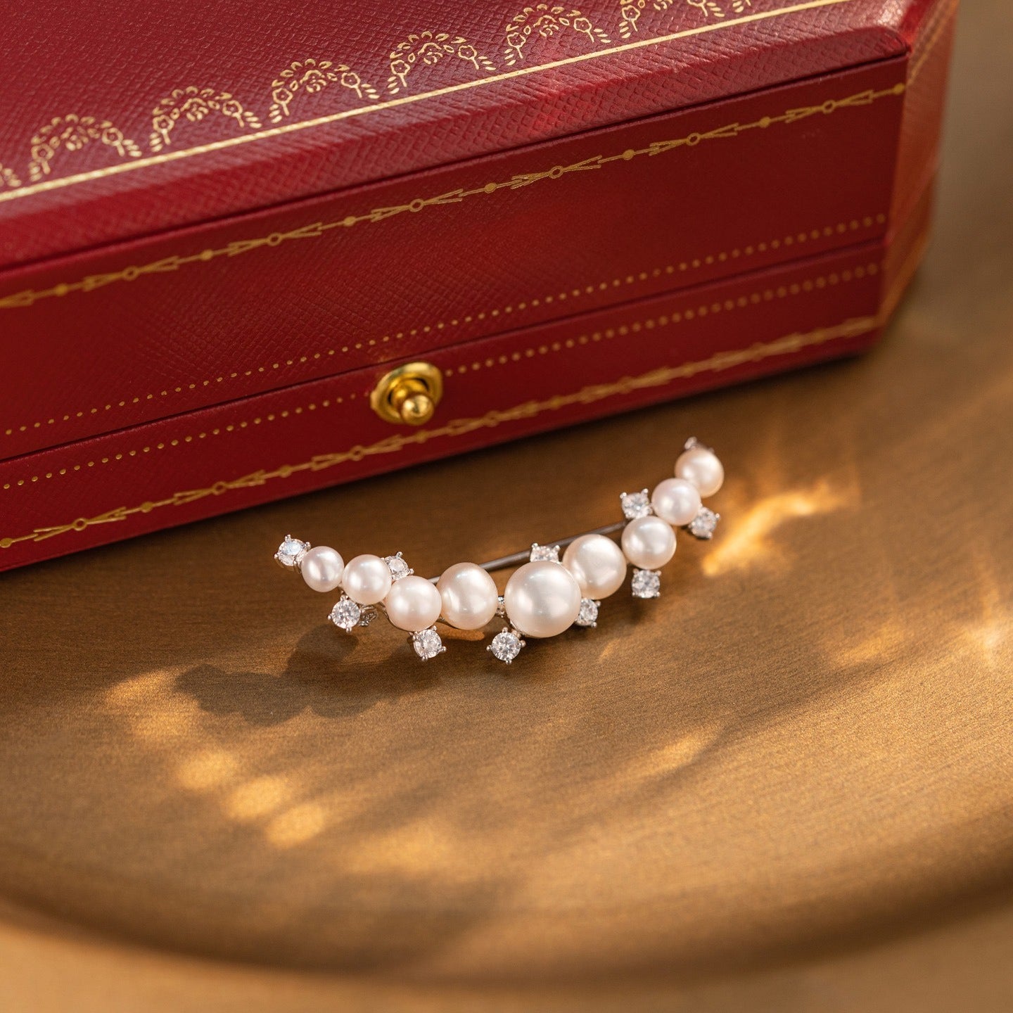 Zircon Pearl Silver Crescent Fashion Women's Coat Brooch Accessories