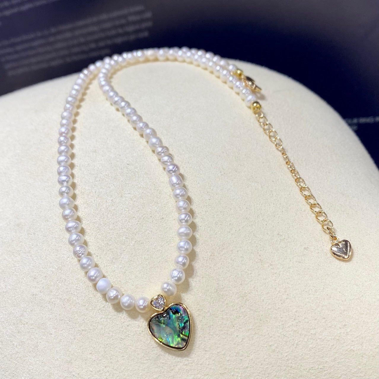 Natural Freshwater Pearl Heart Abalone Shell Pendant – Elegant Mother of Pearl Jewelry for Women