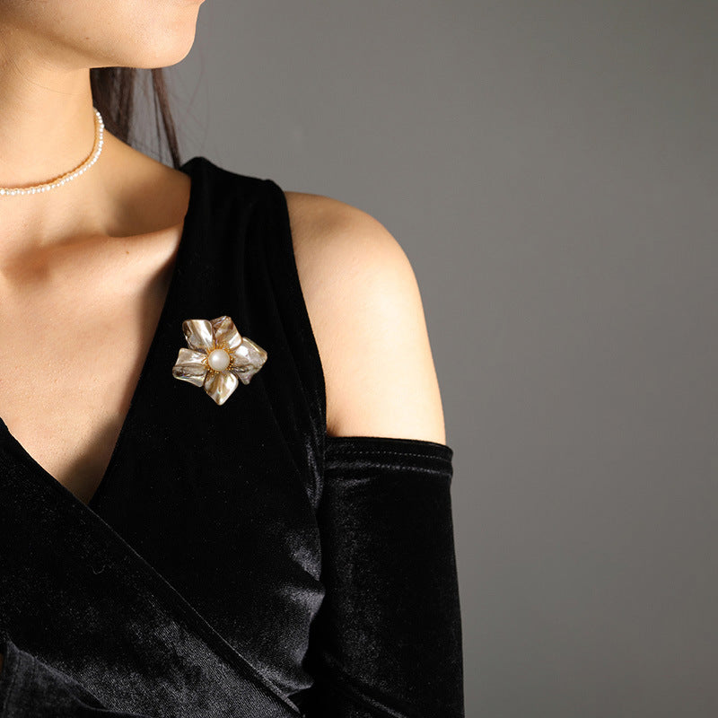 Buddha Life Shaped Baroque Shell Natural Freshwater Pearl Five Leaf Flower Brooch
