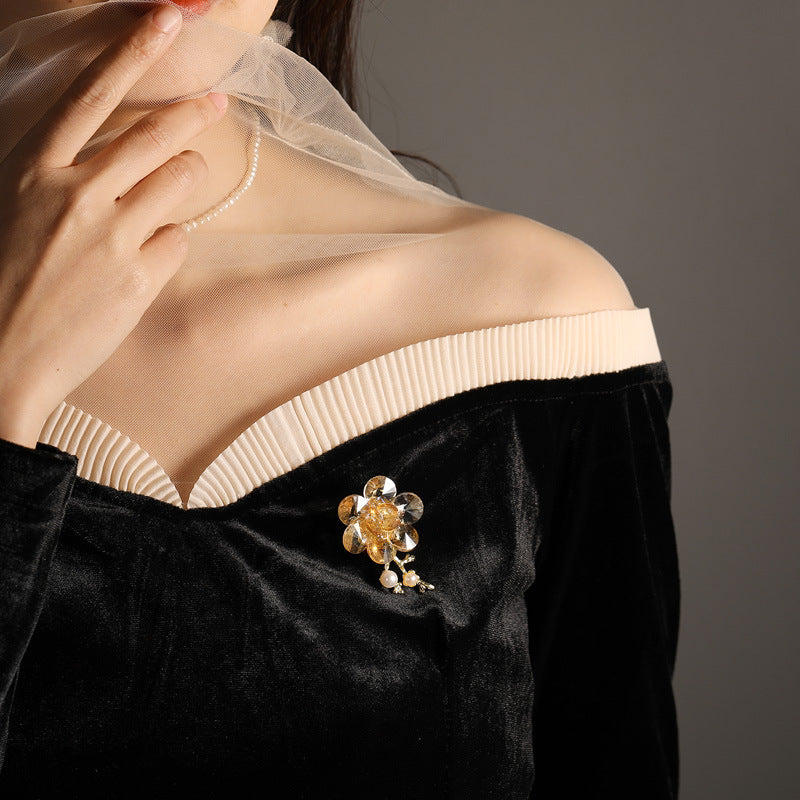 Crystal Plum Blossom Brooch Natural Freshwater Pearl Peach Blossom Pin Accessories Corsage