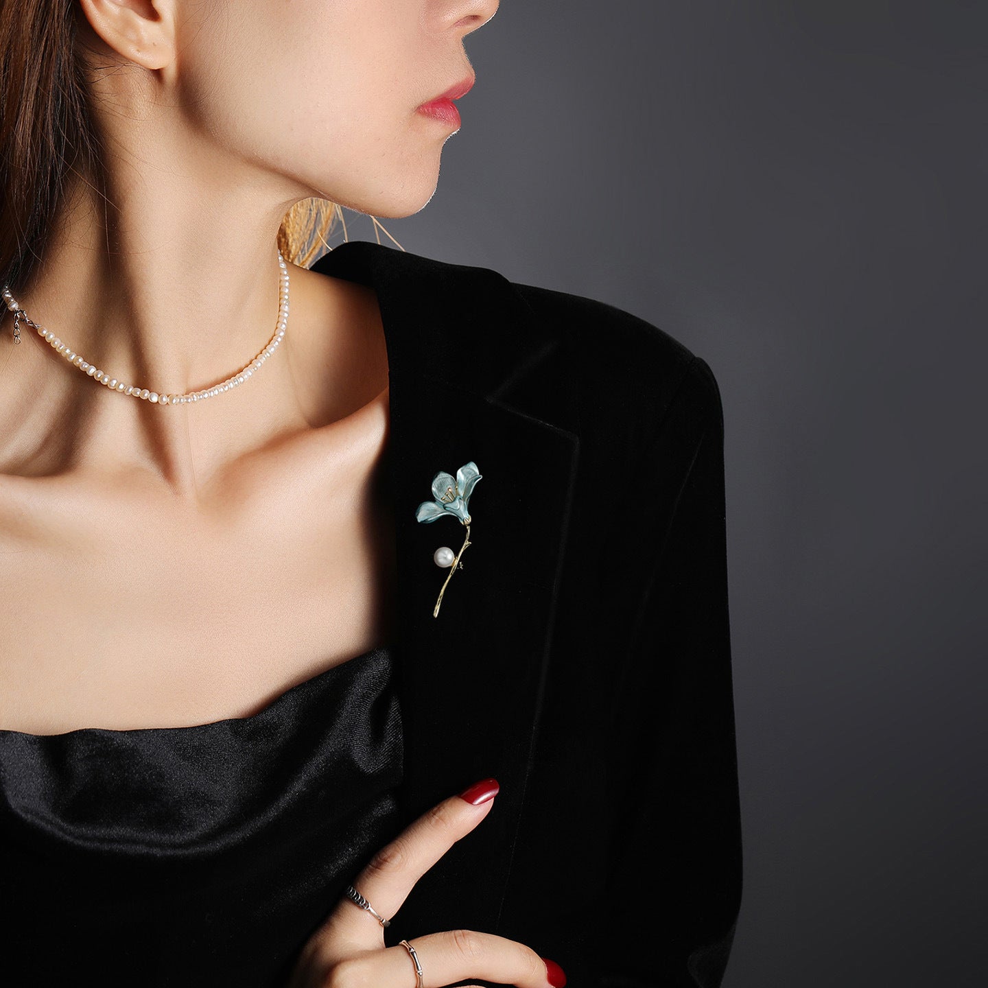 Dapaza Natural Freshwater Pearl Enamel Magnolia Brooch