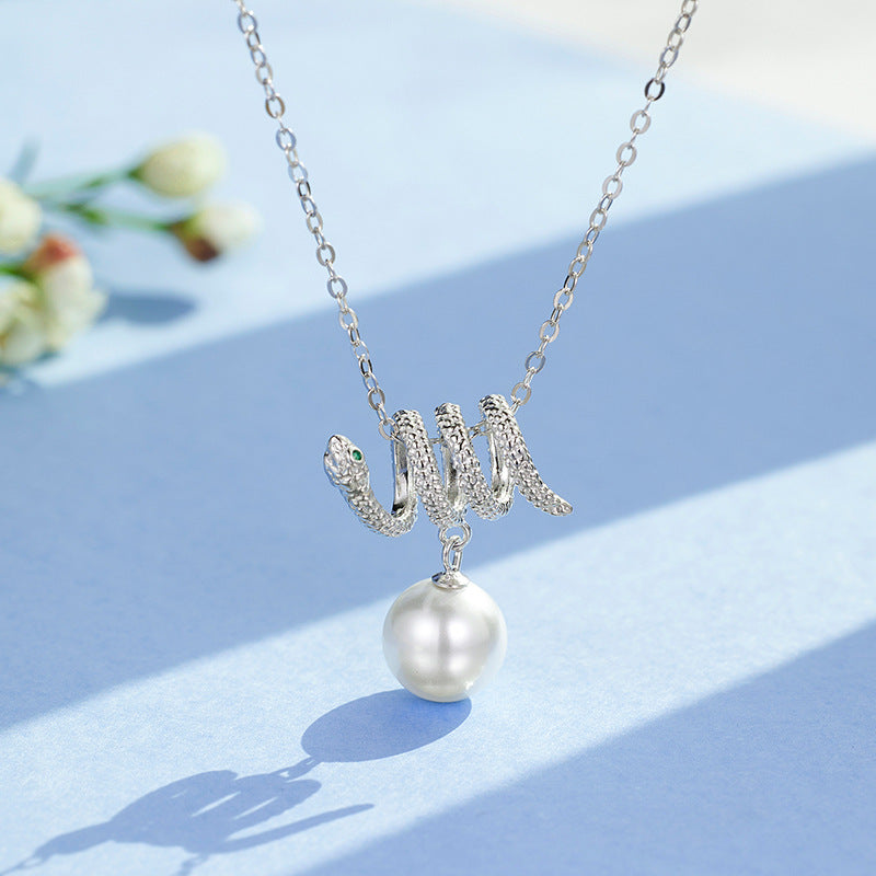 Snake Design Necklace 925 Sterling Silver Niche Design Trend Green Eye Zodiac Australian White Pearl Collarbone Chain