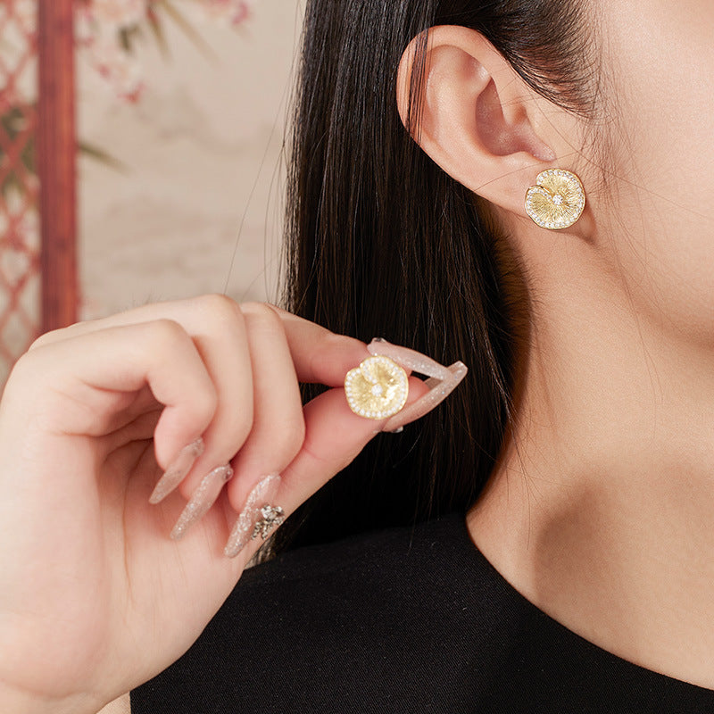 Dapaza Brushed Craft S925 Sterling Silver Lotus Leaf Folded Texture Stud Earrings