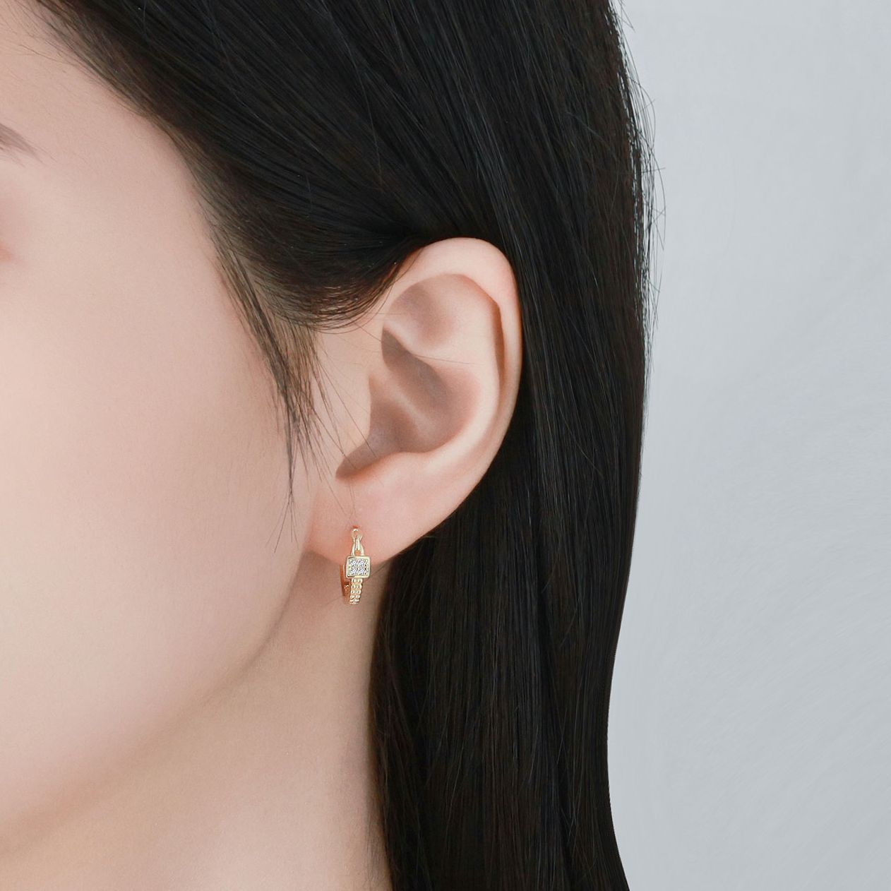 Dapaza 925 Sterling Silver Square Diamond Earrings