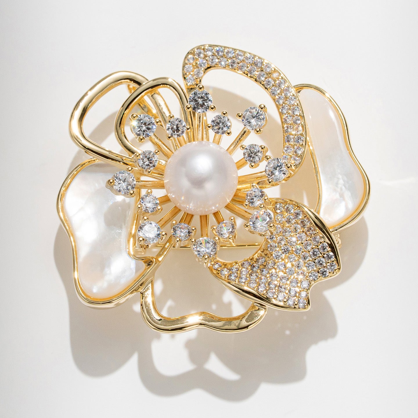 Stylish Camellia Brooch, Zircon Pin, Natural Freshwater Pearl Shell Corsage
