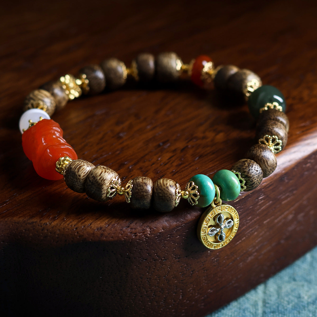 Buddha Life Agarwood Random Bead Bracelet Tibetan Beeswax Bead Bracelet