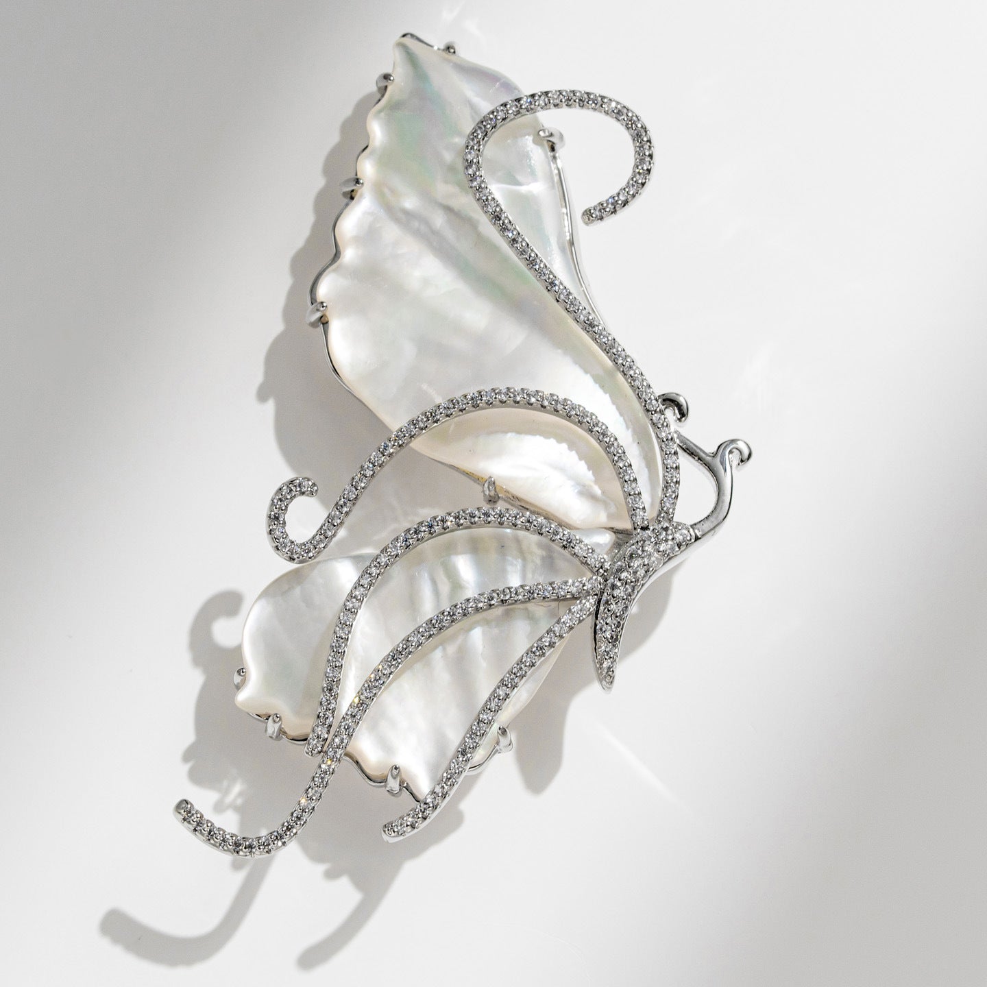 Elegant and Smart Natural Shell Butterfly Brooch, Zircon Insect Corsage Female Pin