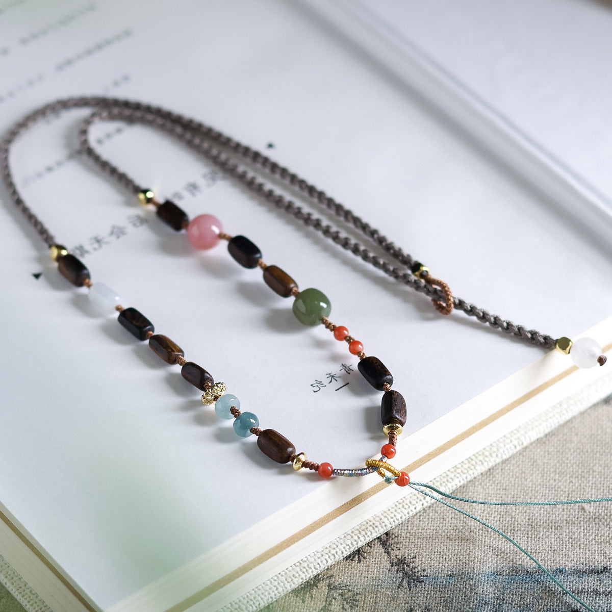 Dharagan with Bead Hand Braided Tibetan Collarbone Chain Women's Model