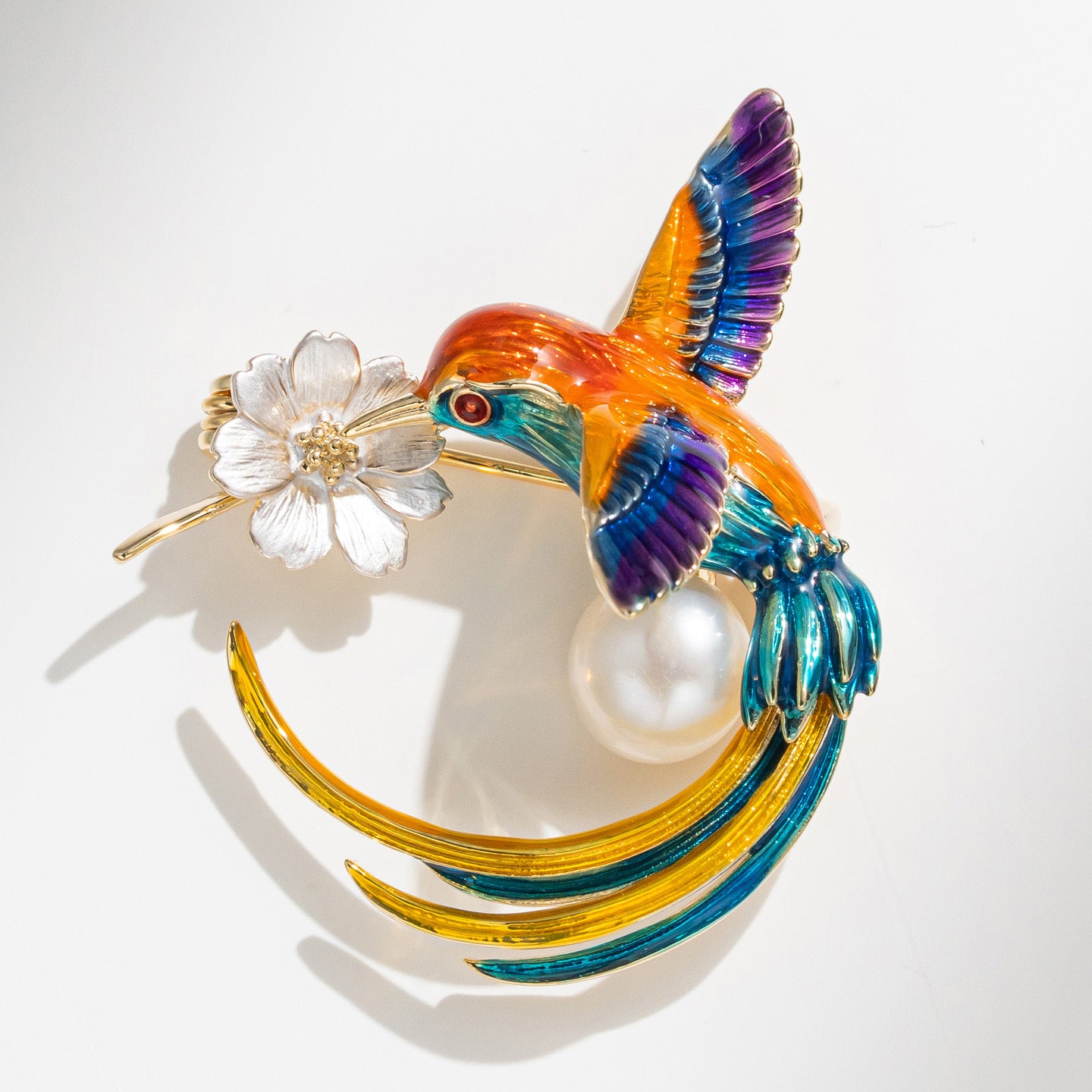 Freshwater Pearl Hummingbird Brooch, Personalized High-end Fashion and Elegant Niche Accessories