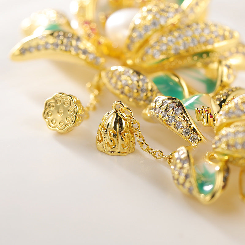 Chinese Style Natural Freshwater Pearl Lotus Brooch