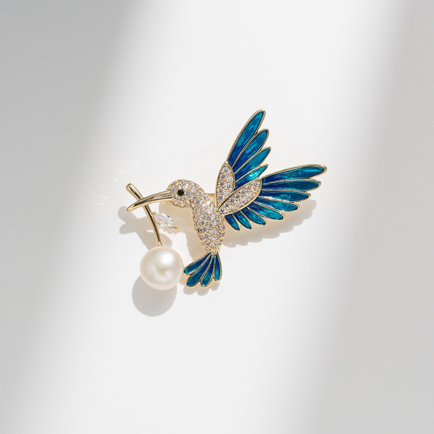 Dapaza Natural Freshwater Pearl Hummingbird Brooch