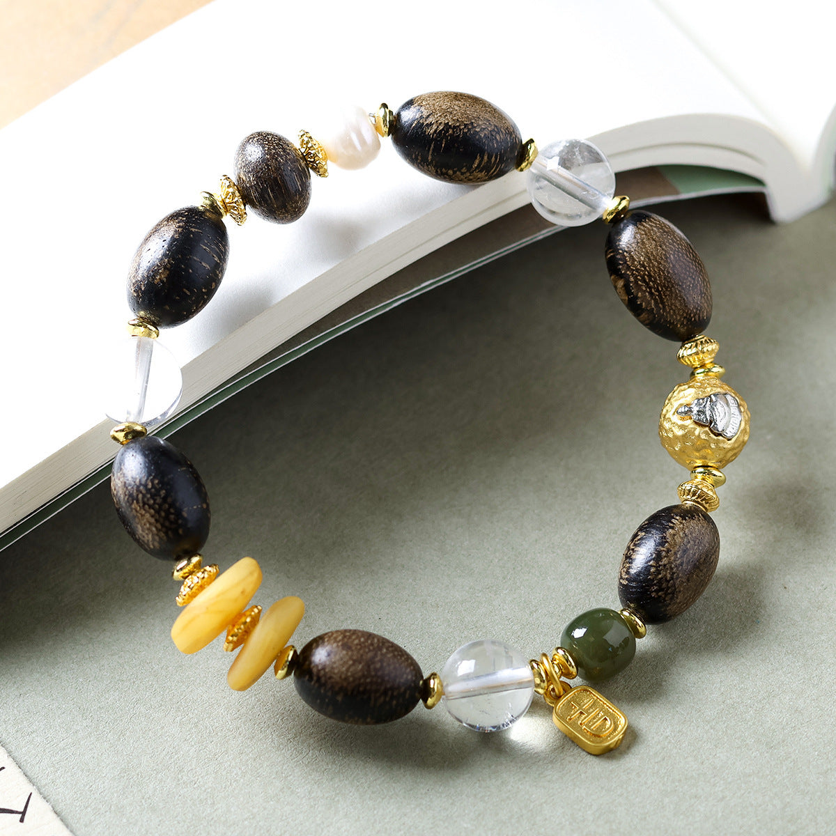 Buddha Life Agarwood Random Bead Bracelet Tibetan Beeswax Bead Bracelet