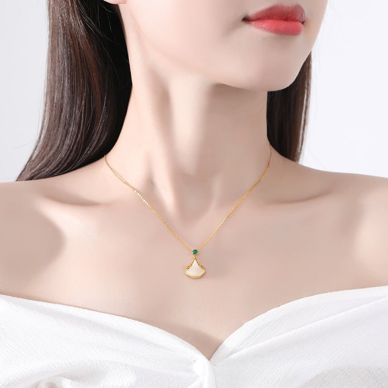 Dapaza  Natural Hetian Jade Necklace