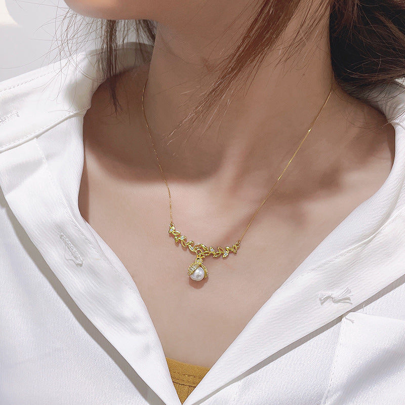 S925 Silver Baroque Pearl Seven Stars Ladybug Necklace