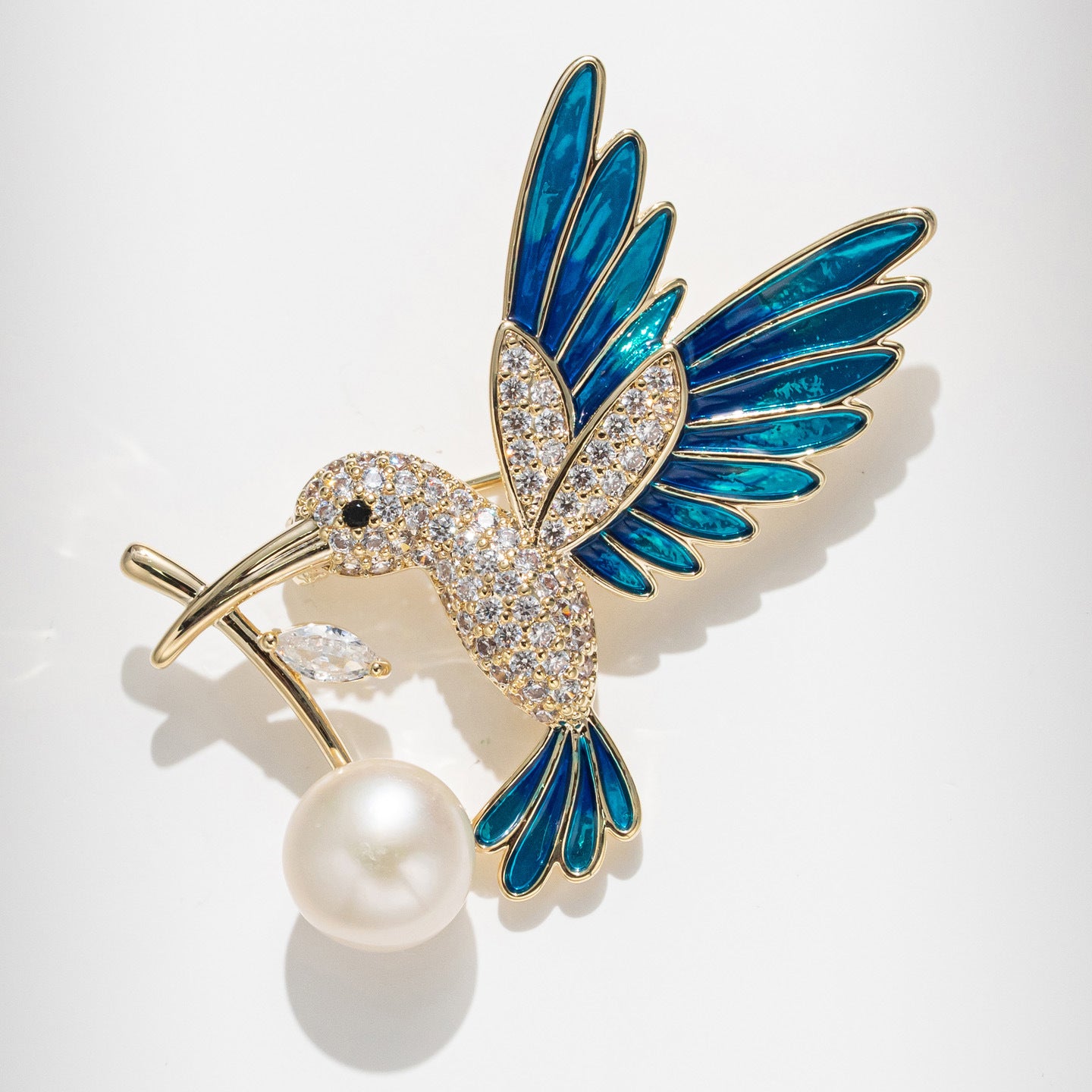 Dapaza Natural Freshwater Pearl Hummingbird Brooch