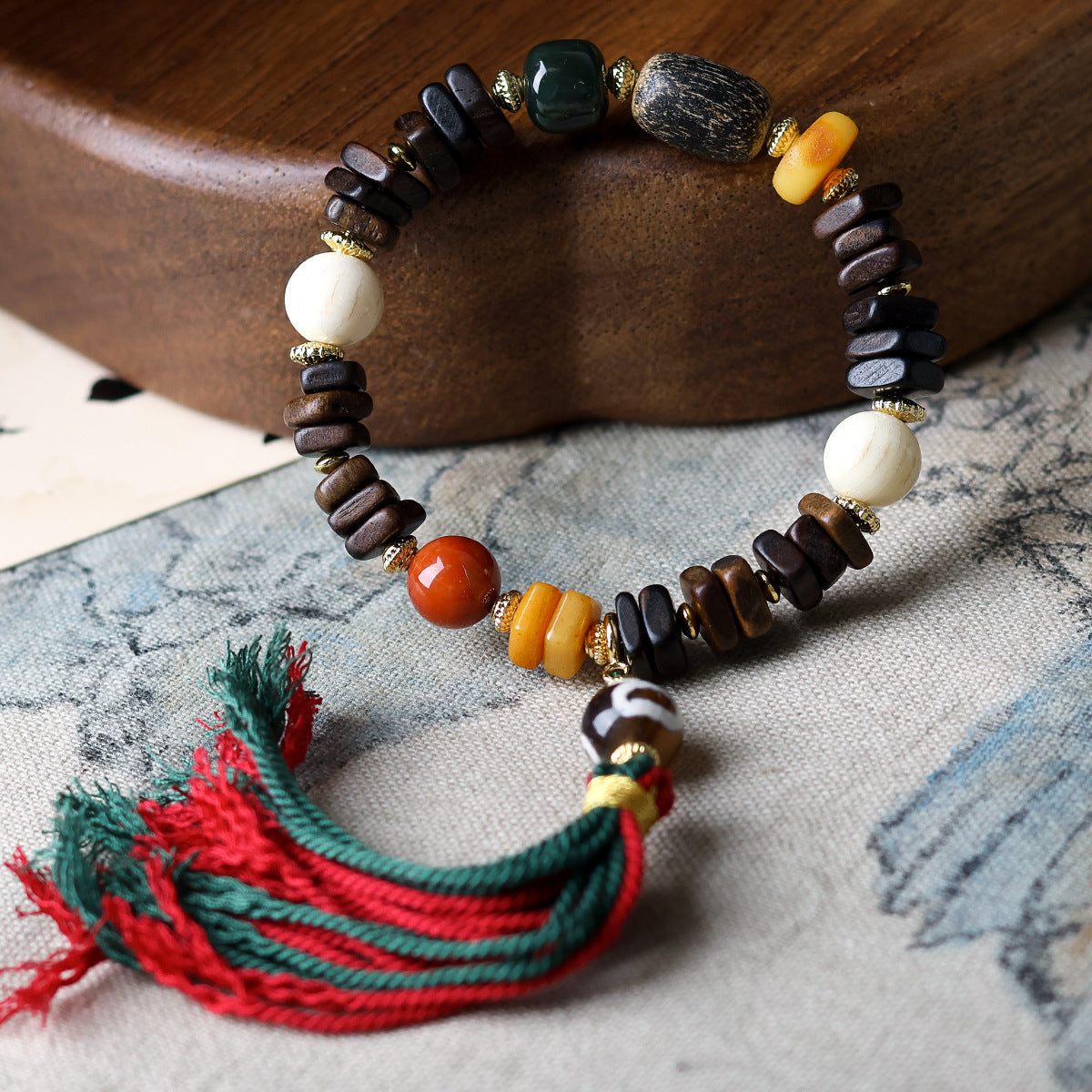 Buddha Life Agarwood Random Bead Bracelet Tibetan Beeswax Bead Bracelet