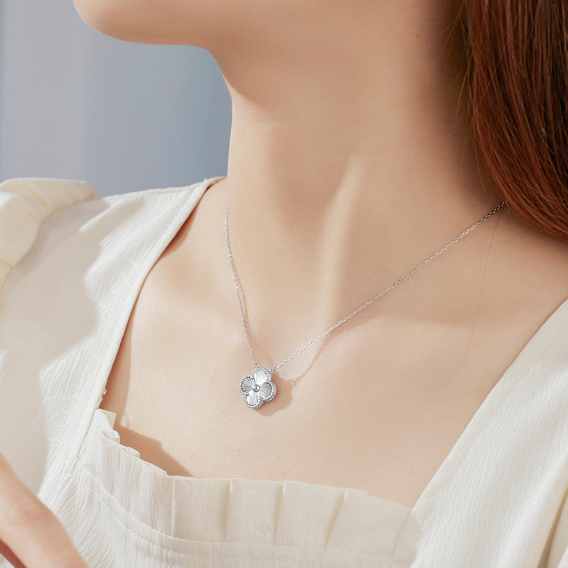 Christmas Gift 925 Sterling Silver Clover Necklace