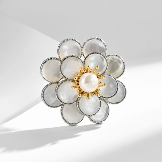 Dapaza Pearl Flower Brooch Camellia Corsage