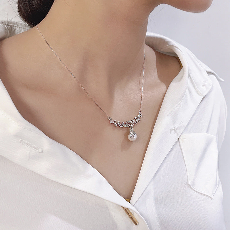 S925 Silver Baroque Pearl Seven Stars Ladybug Necklace