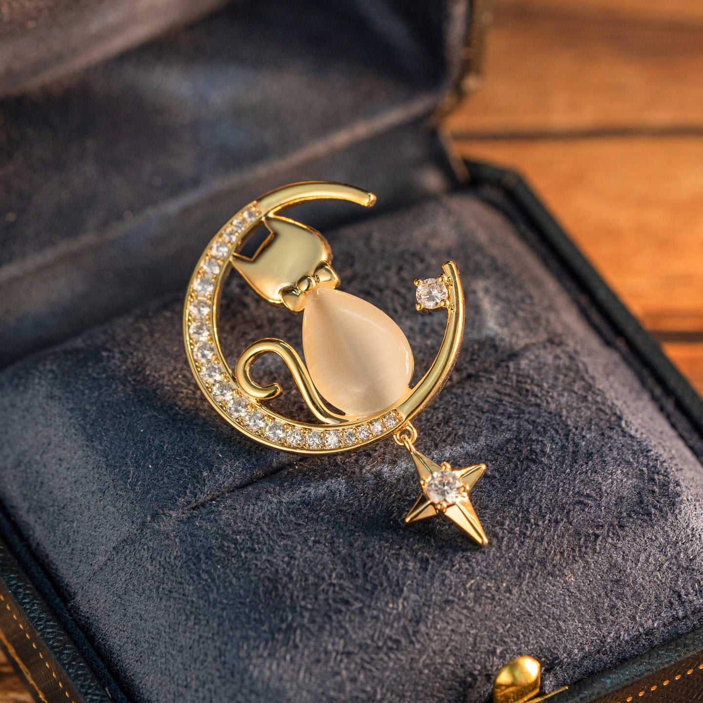 Diamond Moon Star Cat Brooch Anti-light Brooch