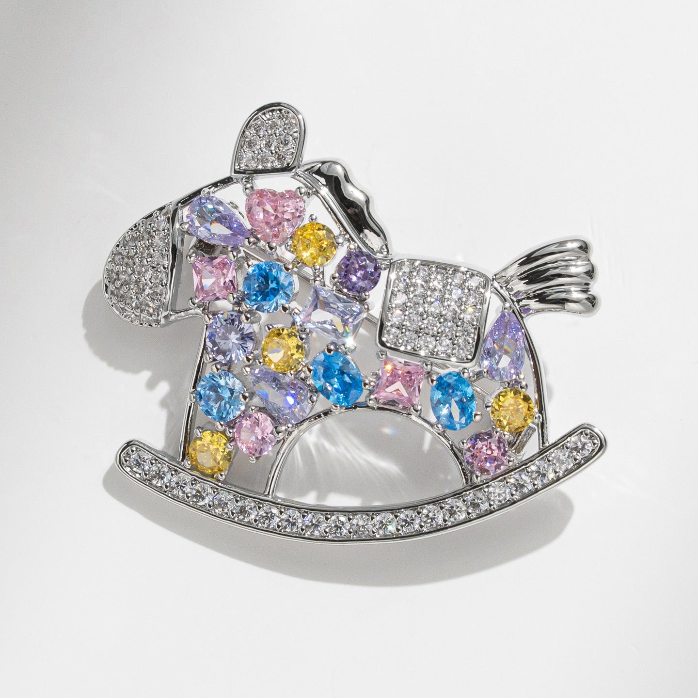 Dapaza Colored Trojan Horse Brooch