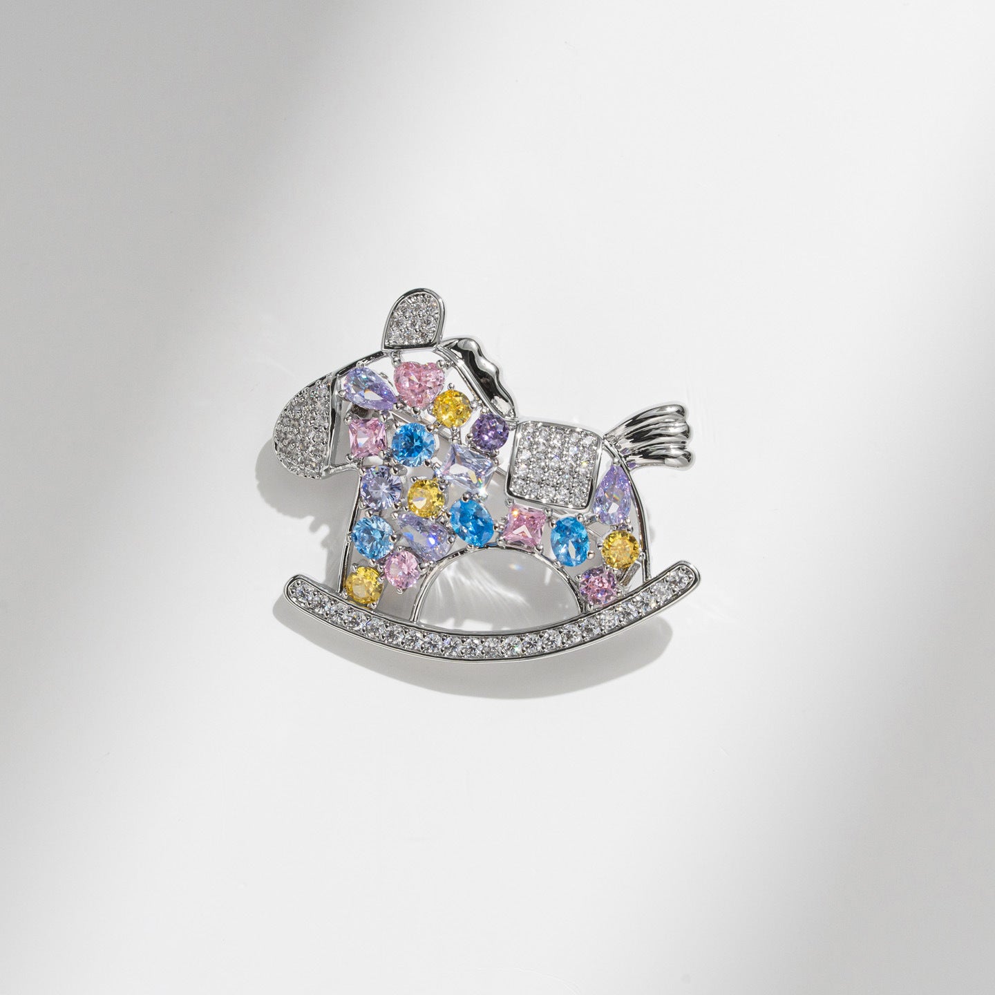 Dapaza Colored Trojan Horse Brooch