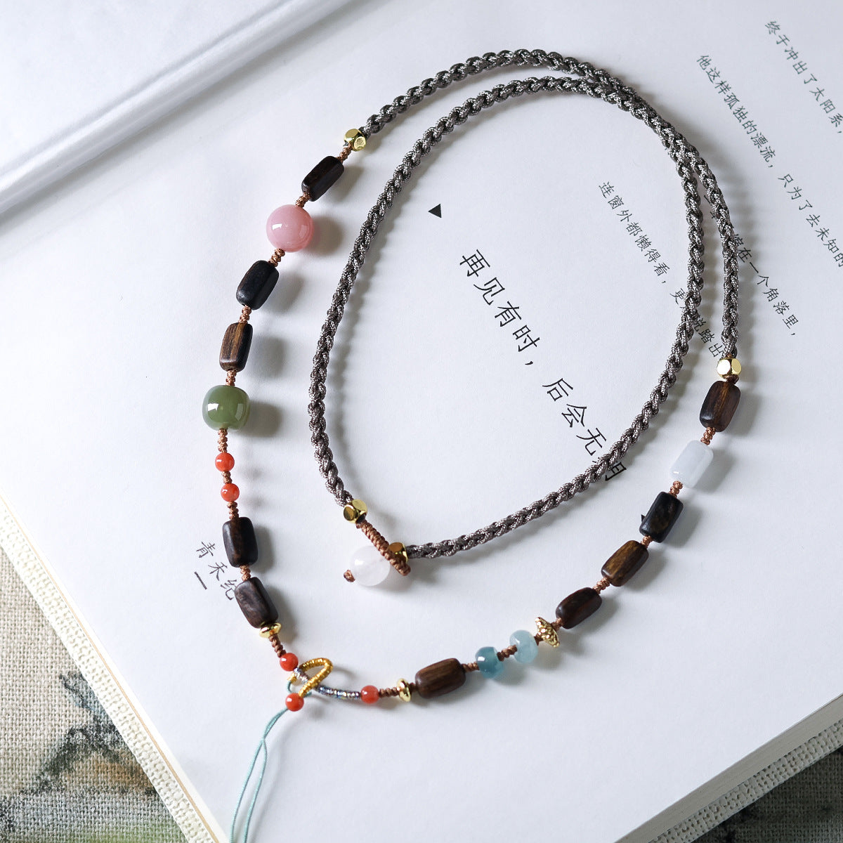 Dharagan with Bead Hand Braided Tibetan Collarbone Chain Women's Model