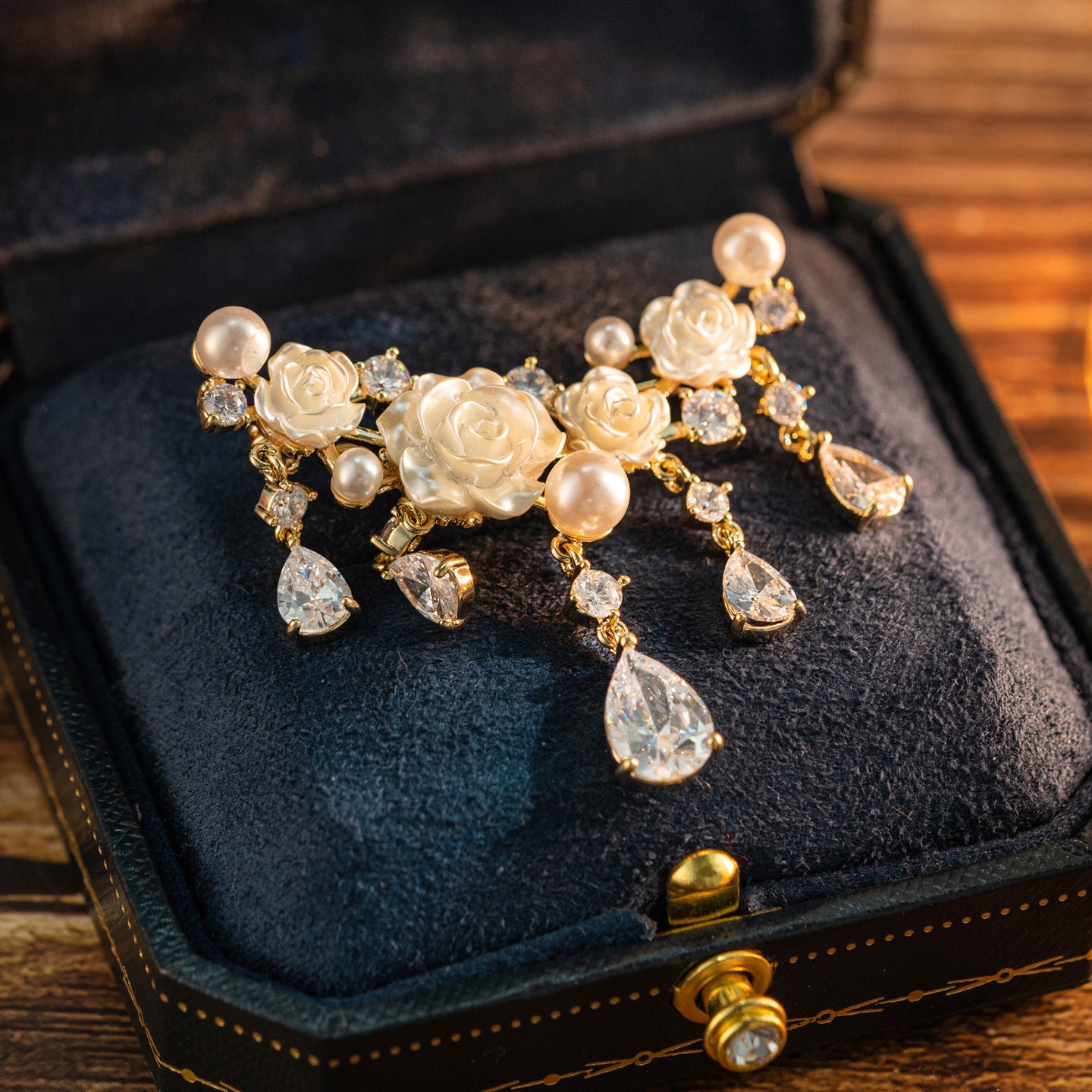 Zircon Mother-of-Pearl Coat Rose Fringed Brooch