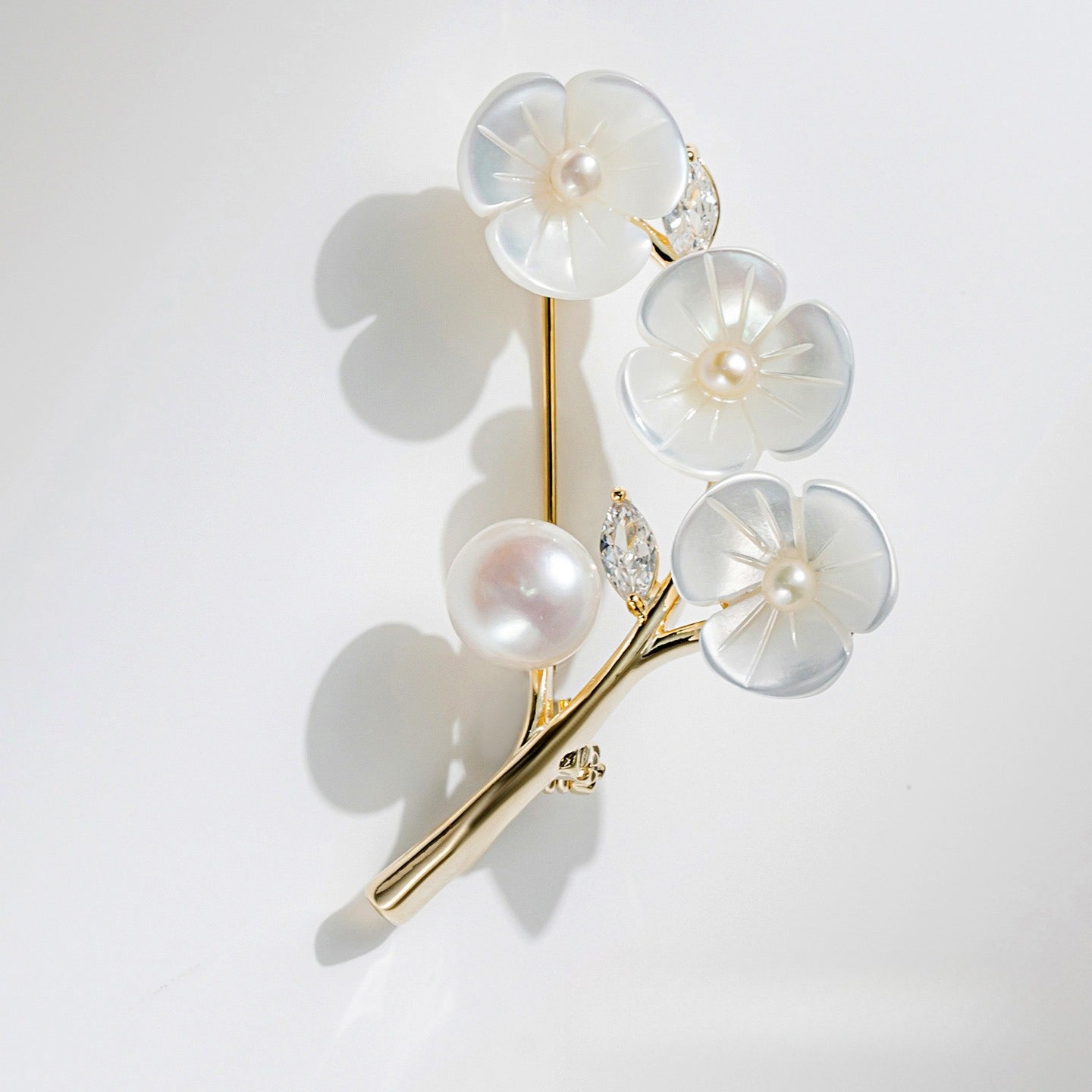 Natural Pearl Flower Brooch