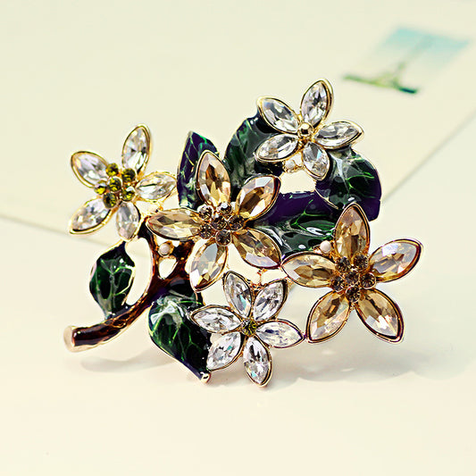 Champagne Gold Floral Brooch – Crystal Flower Pin with Enamel Detail