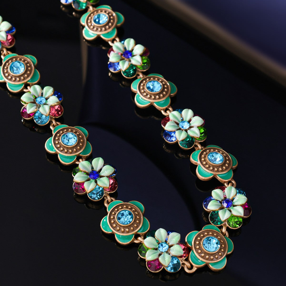 Vintage Royal Floral Jewelry Set – Enamel Gold Necklace, Bracelet & Earrings